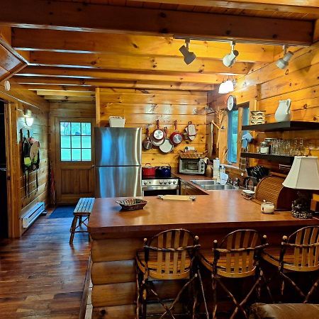 Neshannock Creekside Log Cabin Volant المظهر الخارجي الصورة