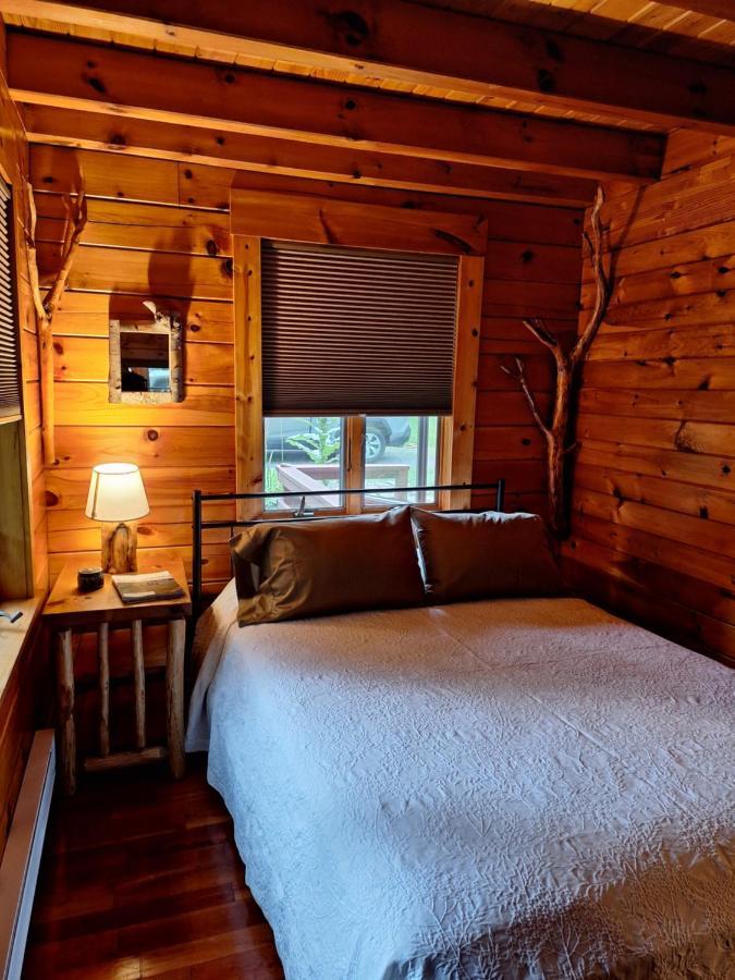 Neshannock Creekside Log Cabin Volant المظهر الخارجي الصورة