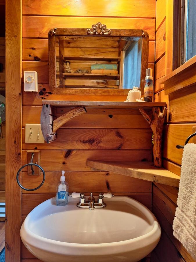 Neshannock Creekside Log Cabin Volant المظهر الخارجي الصورة