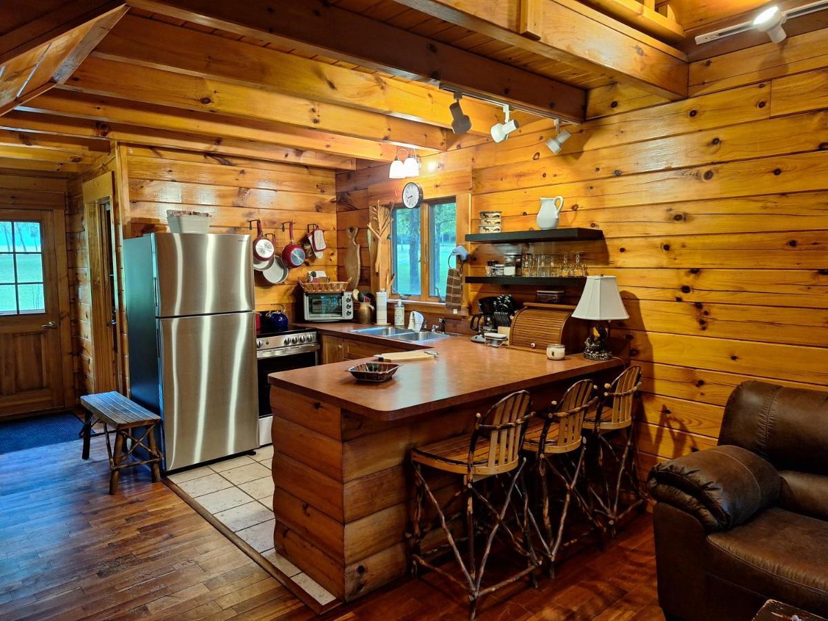 Neshannock Creekside Log Cabin Volant المظهر الخارجي الصورة